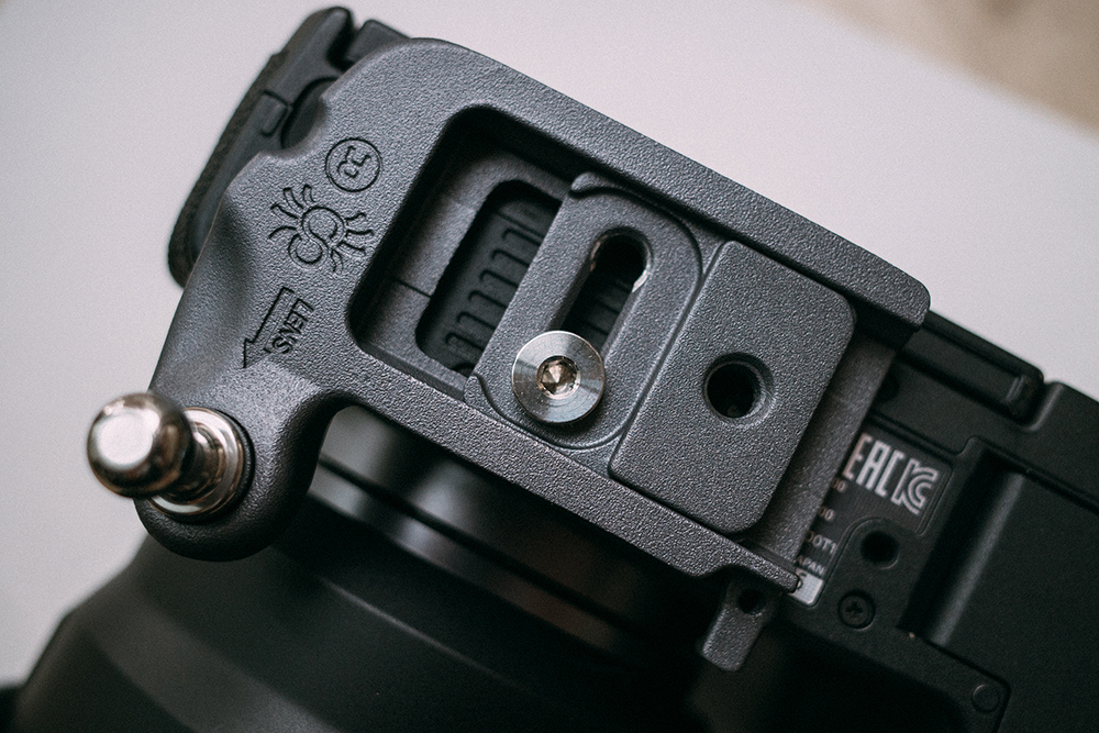 EOS Rにplate取り付け