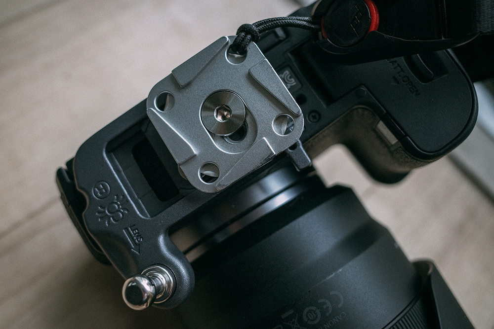 CAPTUREのplateを付ける