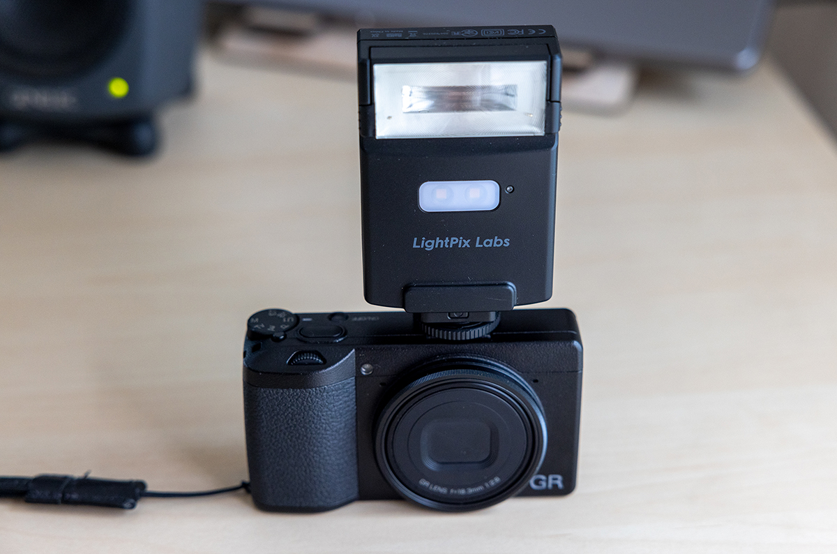 GRIIIにFlashQ Q20II装着