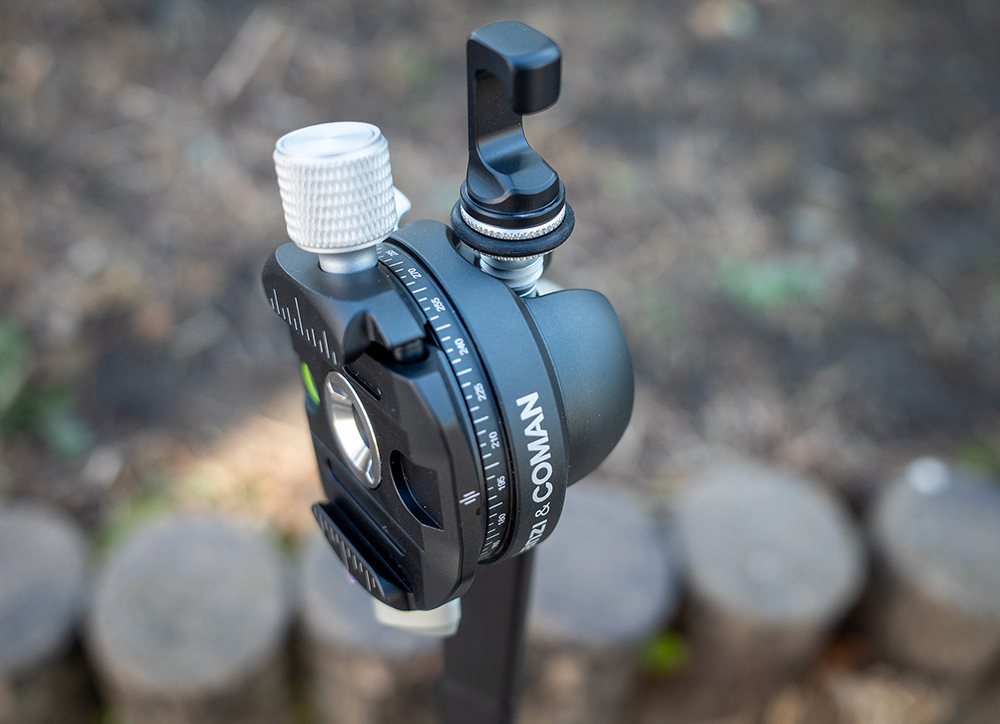 センターポールを調整