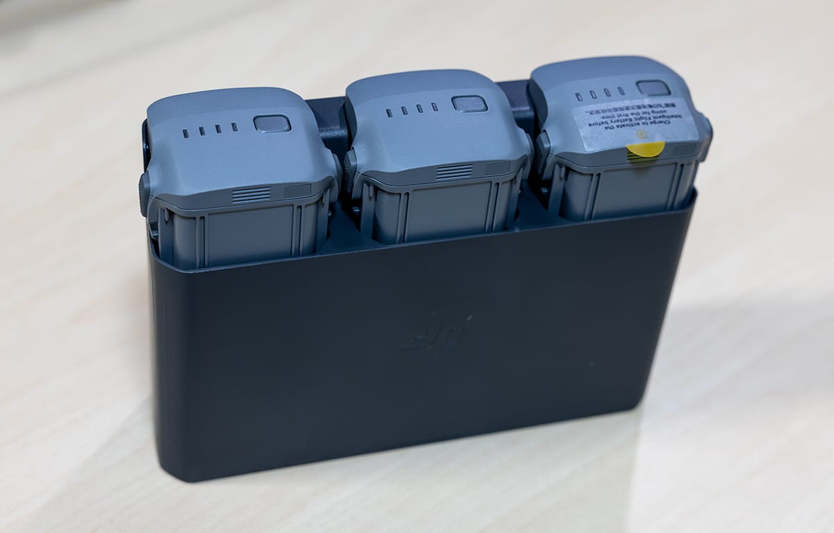 バッテリーチャージャー